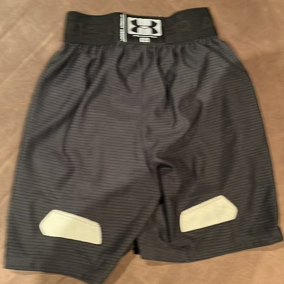 Under Armour Hockey Shorts - Picture 2 of 4